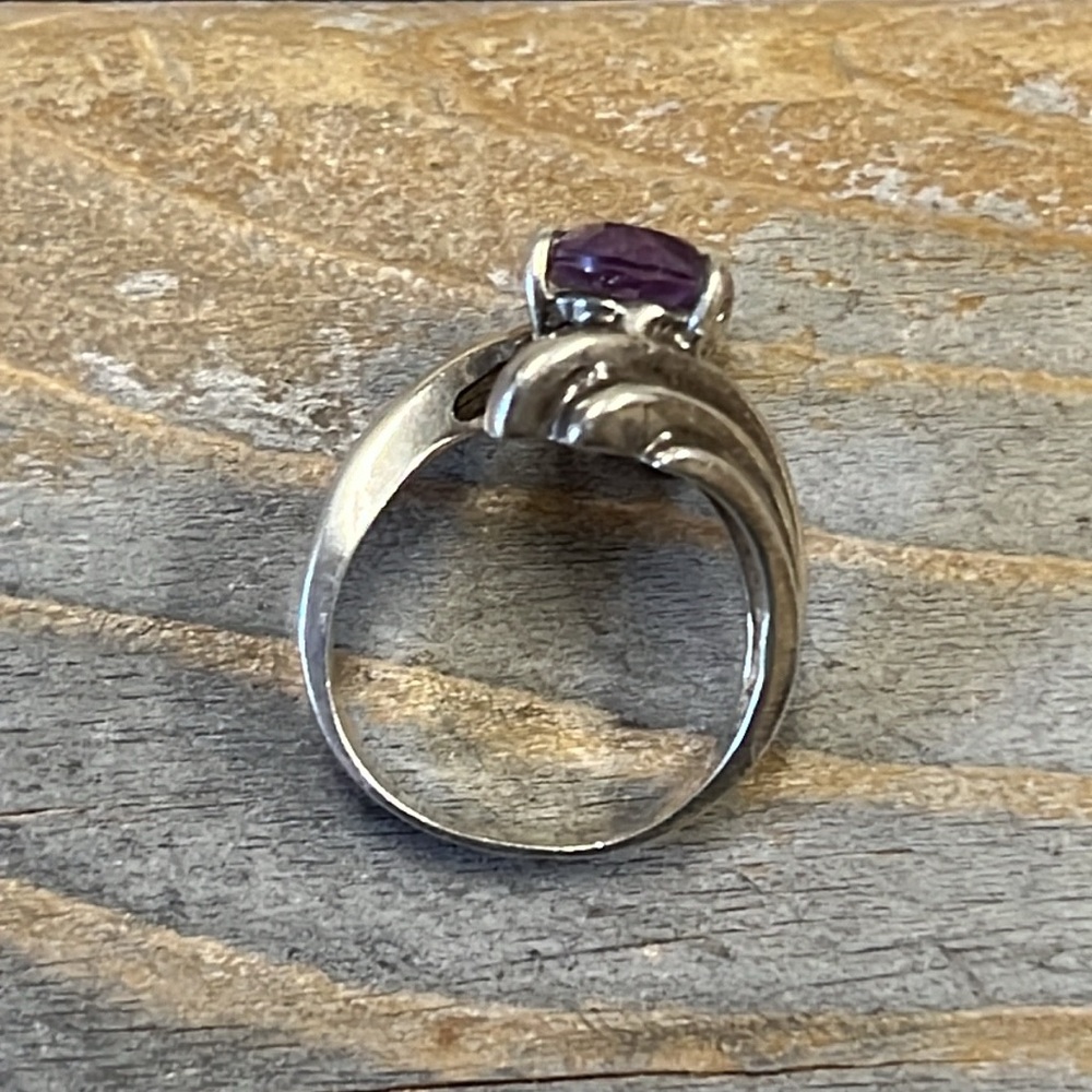 Amethyst Solitaire Sterling Silver Ring Size 6.5 - image 4